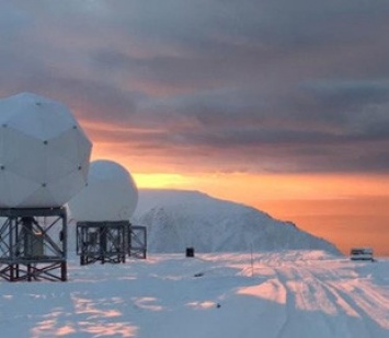 OneWeb и Hughes Network обеспечат связью объекты ВВС США в Арктике
