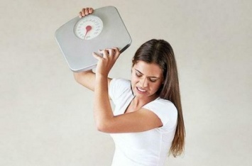 Эти вредные привычки могут помешать сбросить лишний вес
