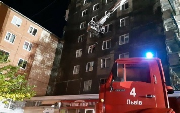 Во Львове из-за возгорания многоэтажки эвакуировали жильцов дома