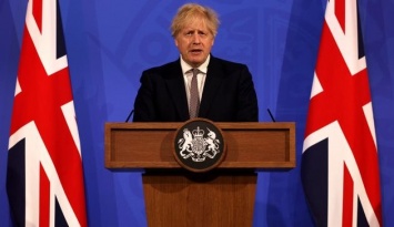 Борис Джонсон: Великобритания откроет трибуны для болельщиков на 25% вместимости с 17 мая