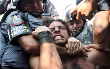 Воевавшего за "ДНР" бразильца Лусварги арестовали за наркотики