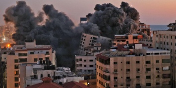 Уничтожение Израилем 13-этажного дома в секторе Газа попало на видео