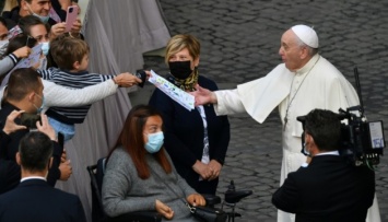 Папа Франциск впервые за полгода провел публичную аудиенцию