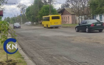 Херсонцы дышат пылевыми клубами из-за ремонта дороги на одной из улиц