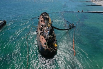 Суд признал за государством право собственности на танкер "Delfi"