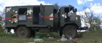 Боевики обстреляли авто с саперами под Мариуполем, - ФОТО, ВИДЕО