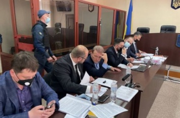 Суд Киева готов избрать Медведчуку меру пресечения