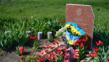 В Донецкой области почтили память десантников, погибших под Славянском в 2014 году