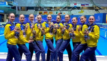 Украинская команда по синхронному плаванию стала чемпионом Европы в произвольной программе