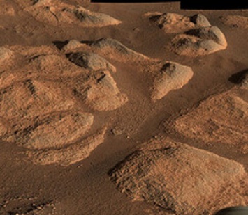 Марсоход Perseverance обнаружил загадочные камни на Красной планете