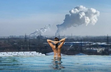 Вид на «Коксохим» и Салтовские «пейзажи»: что если бы в Харькове были панорамные бассейны, - ФОТО