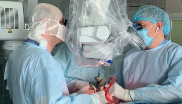 Хмельницкие хирурги удалили трехмесячному ребенку почти килограммовую опухоль