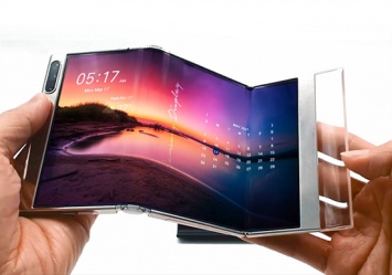 Samsung показала гибкий S-образный экран и 17" складной дисплей