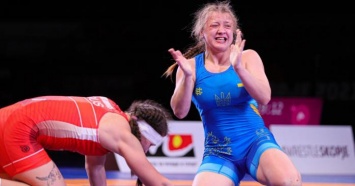 Украинки завоевали восемь медалей на чемпионате Европы по борьбе (ФОТО)