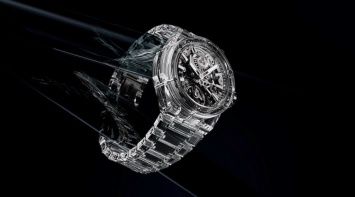 В Швейцарии выпустили часы, корпус и браслет которых выполнены из сапфира