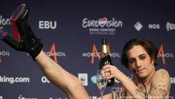 Победителя "Евровидения" Maneskin обвинили в употреблении наркотиков