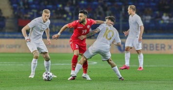 Сборная Украины на последних минутах ушла от поражения в матче против Бахрейна