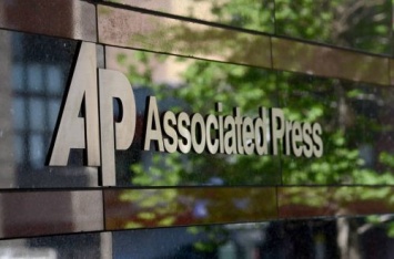 Associated Press считает, что домашний арест Медведчука - это часть масштабной кампании против украинской оппозиции