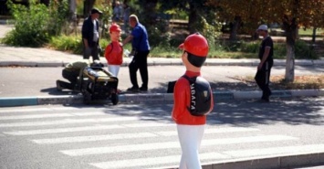 В Харькове на пешеходных переходах установят фигуры школьников