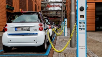 Власти Британии инвестировали $424 млн в сверхбыстрые зарядки для электромобилей