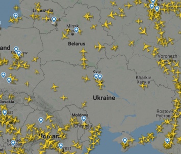 Облетая гнездо Бацьки. Как теперь долететь из Киева в Москву и вернет ли "Белавиа" деньги за билеты