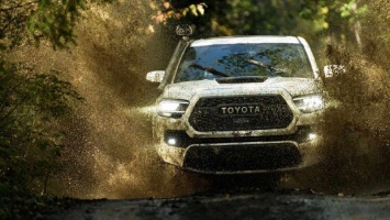 Toyota опубликовала загадочные тизеры нового Tacoma