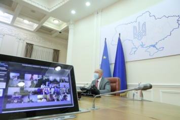 Премьер обещает, что во 2 квартале Украина выйдет на устойчивое восстановление экономики