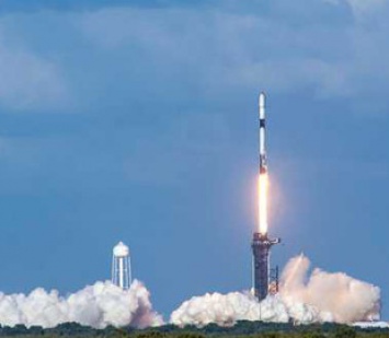 Очередные преграды для SpaceX: спутниковый оператор пытается запретить запуски Starlink