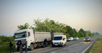 Банду грабителей фур задержали в Одесской области (ФОТО, ВИДЕО)