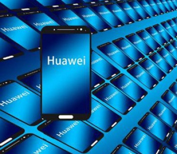 Основатель Huawei призвал компанию разрабатывать ПО с открытым исходным кодом