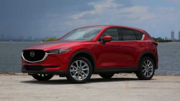 Кроссовер Mazda CX-5 нового поколения показал эволюцию дизайна Kodo на рендере