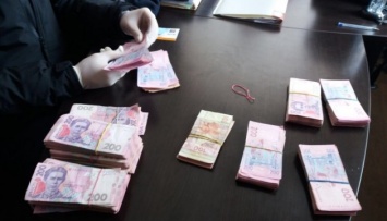 Руководителям фиктивных фирм сообщили о подозрении за хищения денег Укрзализныци
