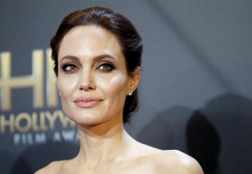 Анджелина Джоли обсудила со Светланой Алексиевич ситуацию в Беларуси