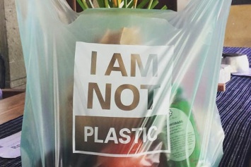 В Украине будут штрафовать за пластиковые пакеты