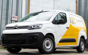 Citroën представил передвижное отделение «Укрпочты» на базе фургона Berlingo