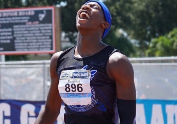 Быстрее молнии: 17-летний американский бегун побил мировой рекорд