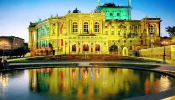 Фестиваль Odessa Classics открылся концертом в театре оперы и балета