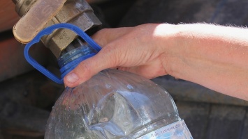 В Никополе отключили воду: для жителей организуют подвоз воды