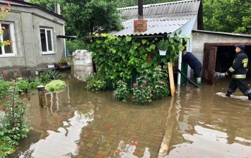 В Днепре из-за непогоды затопило 90 домов