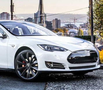 Tesla Model S установила новый рекорд в заезде на четверть мили