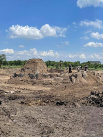 Подземные камни в кургане: как проходят раскопки «днепровского Стоунхенджа»