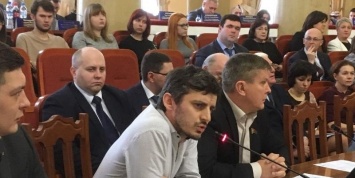 Липецкий депутат уехал из России "по соображениям безопасности"