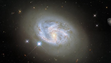 Hubble сделал снимок спиральной галактики, в которой взорвалась сверхновая
