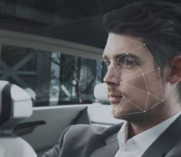 Автопроизводители будут активнее внедрять распознавание водителей по лицу, отпечаткам пальцев и голосу