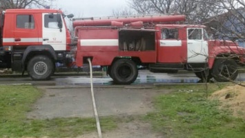 На Николаевщине при пожаре в жилом доме обгорели подросток и старик