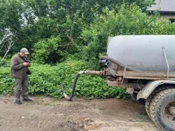 В Мелитополе пенсионер заплатит штраф за слив нечистот (ФОТО)