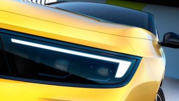 Opel показал тизеры новой Opel Astra