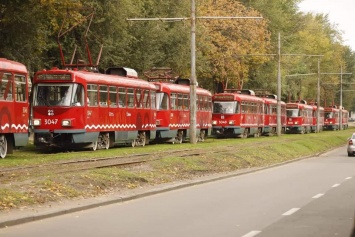 На стой на остановке зря: завтра в Днепре трамваи будут ходит по другому маршруту