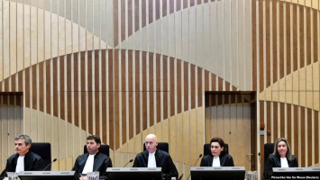 "Самолет мы бахнули". Суд в Гааге по делу о сбитом самолете рейса MH17 слушал переговоры боевиков