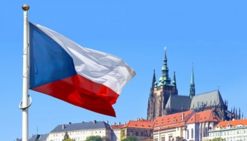 Сенат Чехии требует от Кремля немедленно прекратить агрессию против Украины